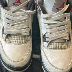 Jordan 4 Retro
