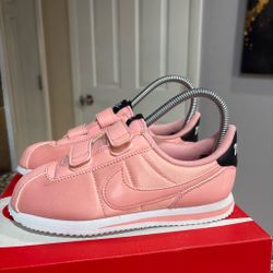 Kids size 2.5 Y PINK Nike Cortez Velcro Sneakers