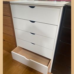 5 drawers dresser / Five drawers dresser