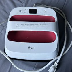 Cricut EasyPress 2, Raspberry - 9 in x 9 in - Handheld Heat Press
