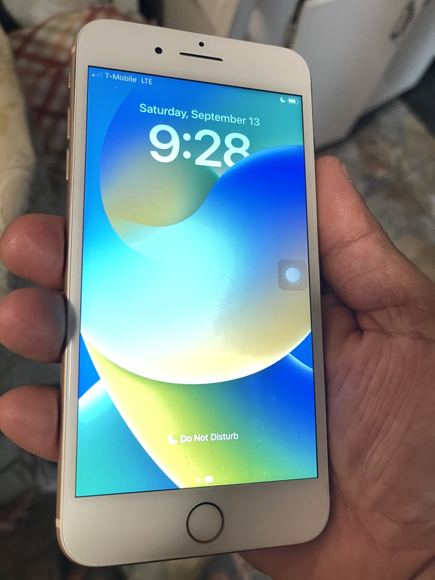 Great Cosmetic Condition (lots Of Memory But Home Button Not Working) Read Description. 