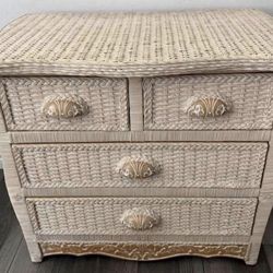 PIER 1 Jamaica Collection Wicker 4-Drawer Dresser & Mirror 