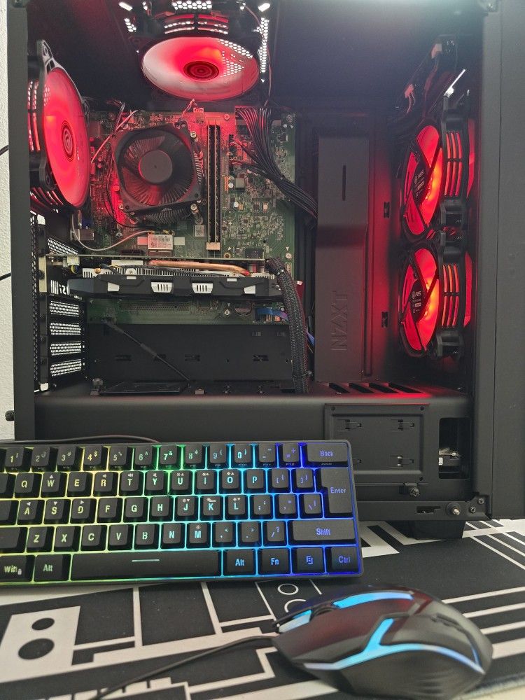 Gaming pc desktop computer intel i7-4790, gtx 1060, 16 gb ram, ssd, hdd, wifi, keyboard and mouse