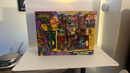 Teenage Mutant Ninja Turtles mutant mayhem sewer lair playset