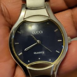 Gucci  Whach  3 Color's  