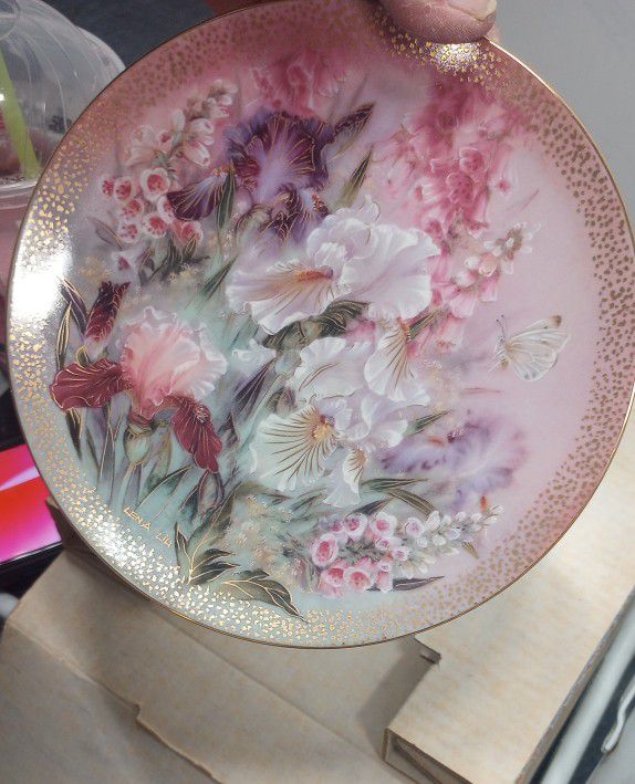  Collectors Plate