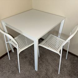 Ikea Table And 2 Chairs