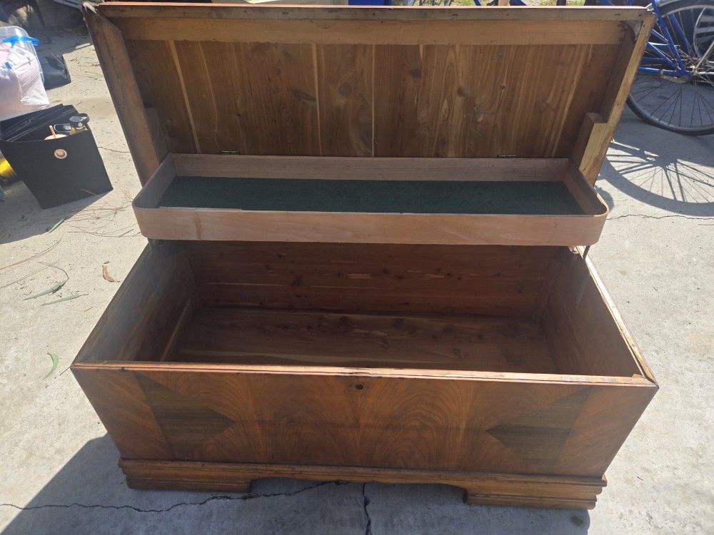 Antique HOPE chest 