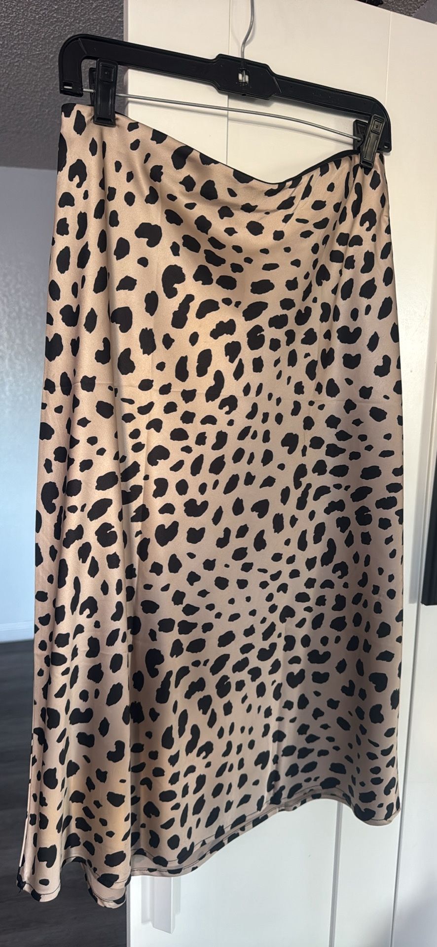 Leopard Print Mid Calf Length Skirt Size Medium