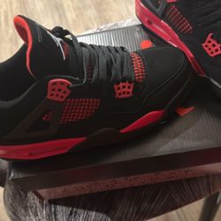 Jordan 4  Red Thunder 