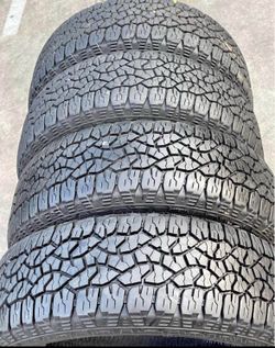 275/65/20 Goodyear set de llantas usadas en buenas condiciones las 4