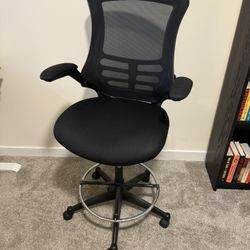 Ergonomic Mid-Back Office Swivel Chair w/ Adjustable Seat Height & Armrests