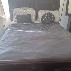 Queen Bed Set, Twin Bed And Dresser