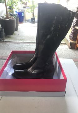 8.5 Women’s Boots