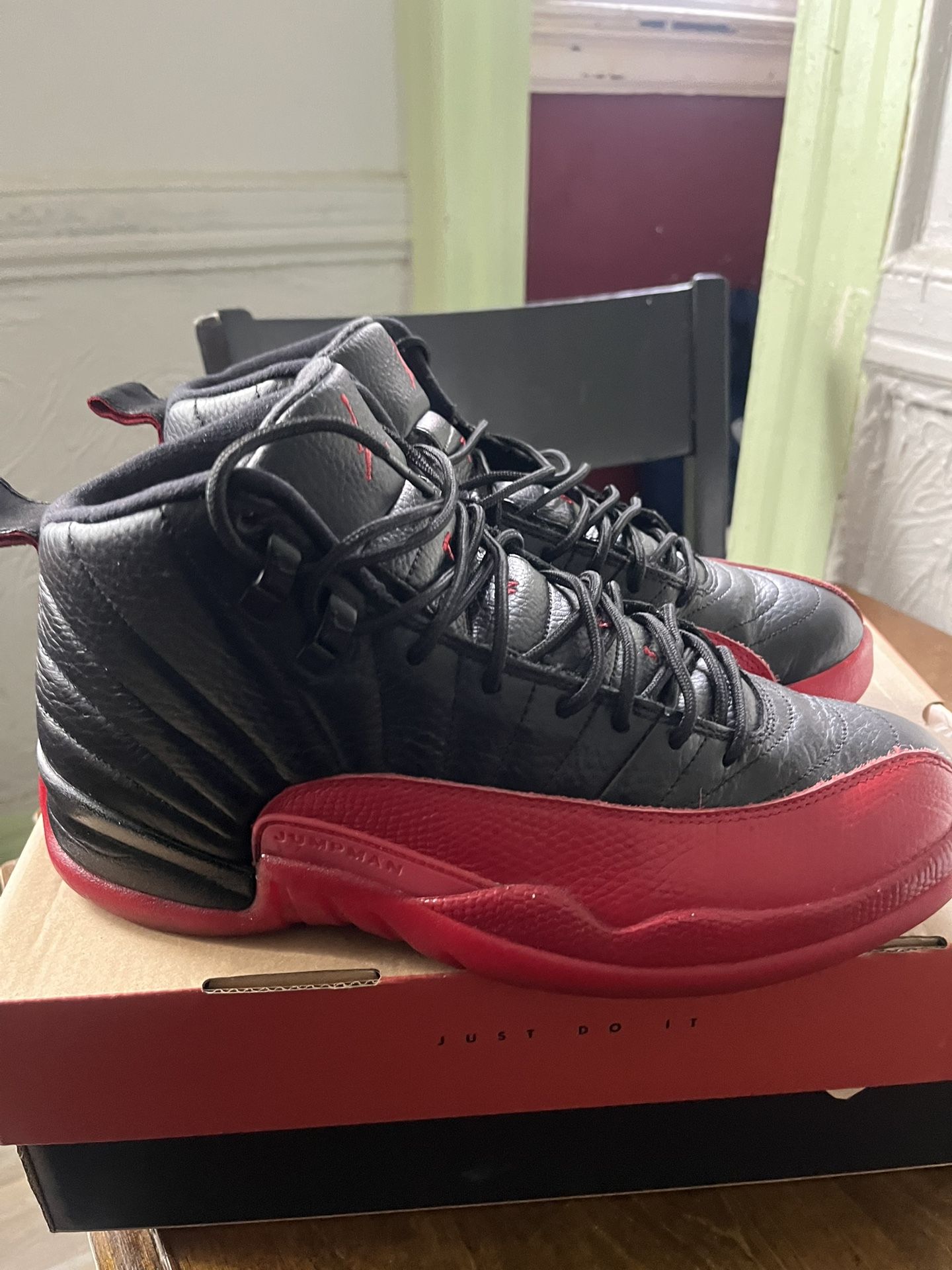 Air Jordan 12 Flu Game (2016)