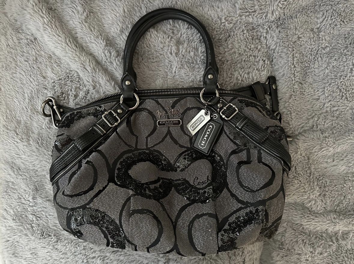 Authentic Coach Purse 👜