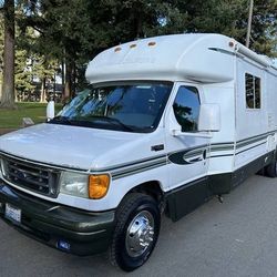 2005 Phoenix Cruiser 27’