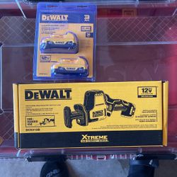 Dewalt Saw Saw And Batteries 