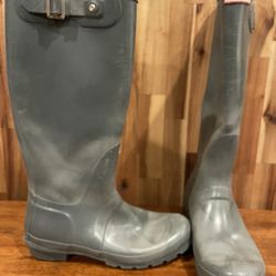 Joules Green Rubber Boots Size 11 W 12 M Wellies Hunting Fishing work Chore  for Sale in Arlington, VA - OfferUp