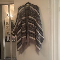 new elan poncho