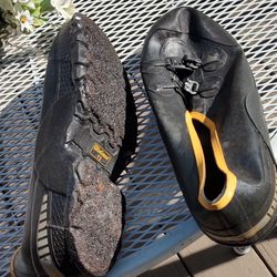 New Size 13 2 - Buckle Low Boot 