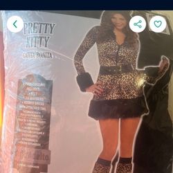 Pretty Kitty Halloween 🎃 Costume 
