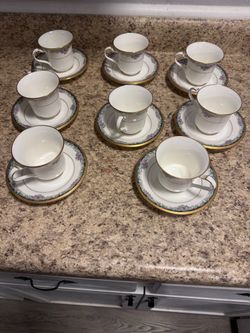 Fine China Tea Cup and Saucer Set of 8