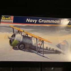 Revell Navy Grumman F3F-3  1/32   Airplane