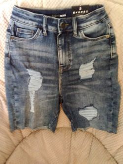 Sexy Bermuda Jean Denim Shorts Stretch Ripped SZ 3 #32