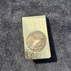 Vintage Gold Tone Money Clip with Sterling Silver 925 Bicentennial Eagle Coin – 1776–1976
