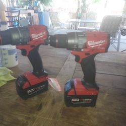 MIlwaukee
M18 FUEL 18V Lithium-lon
Brushless Cordless 1/2 in.
Hammer Drill/Driver  W Battery 5.0 
