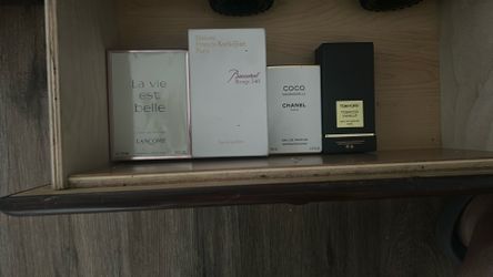 Cologne and perfume