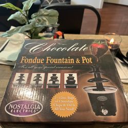 Nostalgia Electrics Chocolate Fondue Fountain & Pot