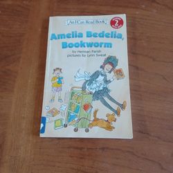 Amelia Bedelia, Bookworm