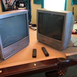 (2) 20 Inch Dynex TV / DVD Combo