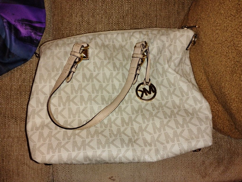 White Michael Kors Purse ππ