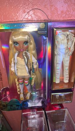 Rainbow high dolls Sunny Madison new! In hand