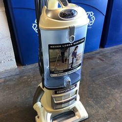 Shark navigator vacuum complete seal anti-allergen