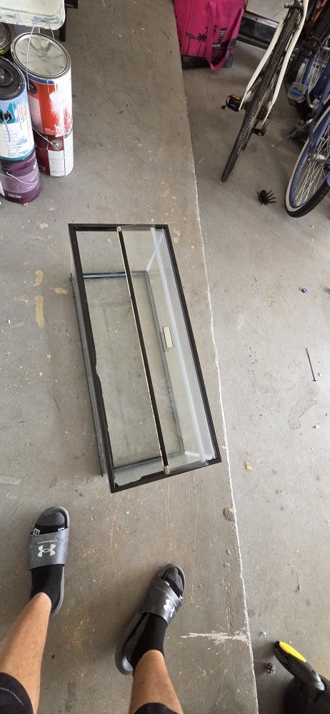 20 Gallon Fish Tank W/ Glass Top
