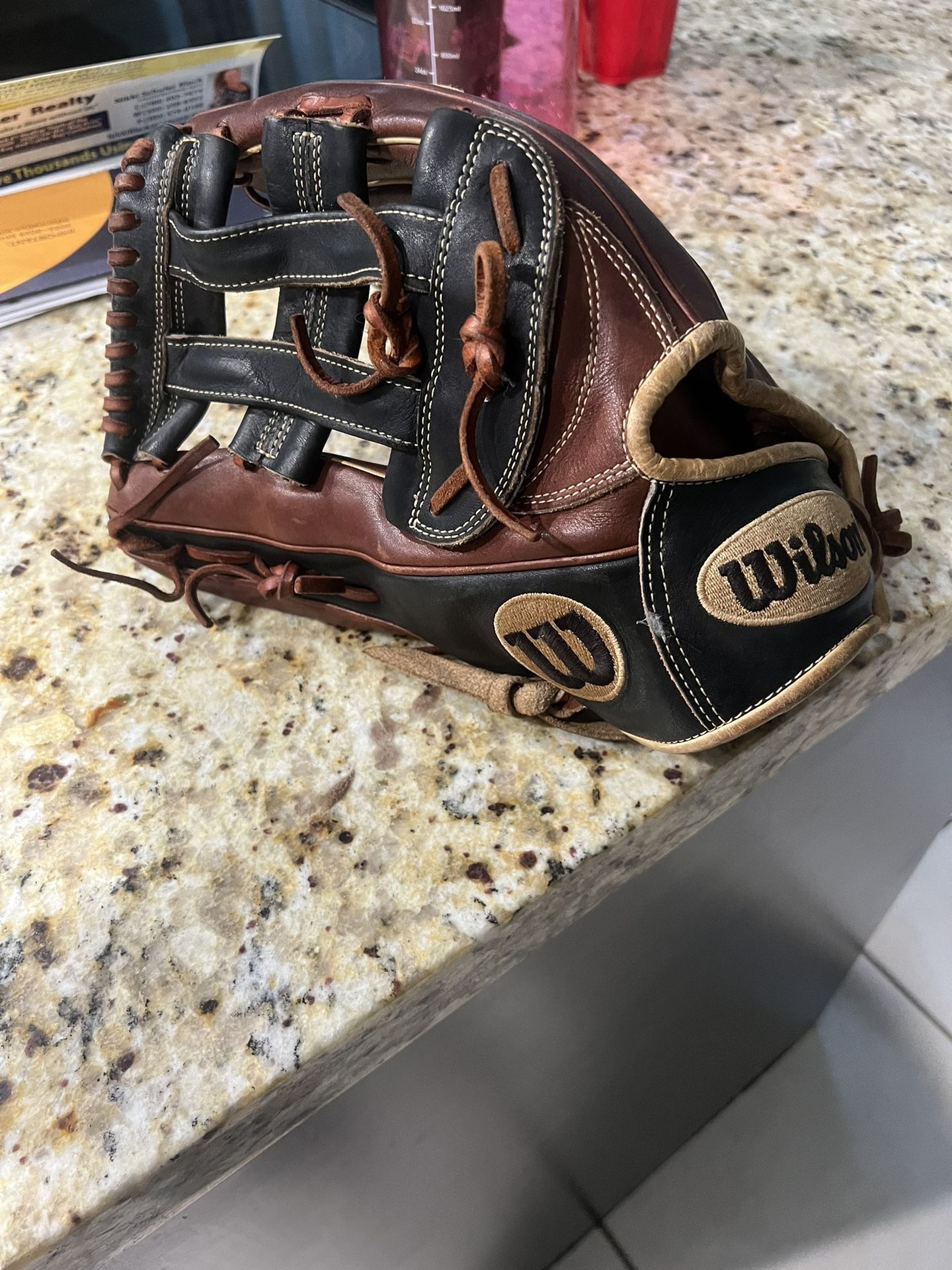 left handed a2000 baseball glove for Sale in Miami, FL OfferUp