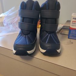 Carters Boys Snow Boots Size 12