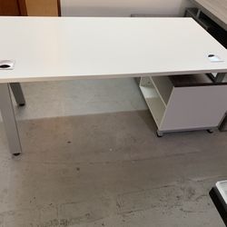 New Modern Desk L Shape 66”x66”