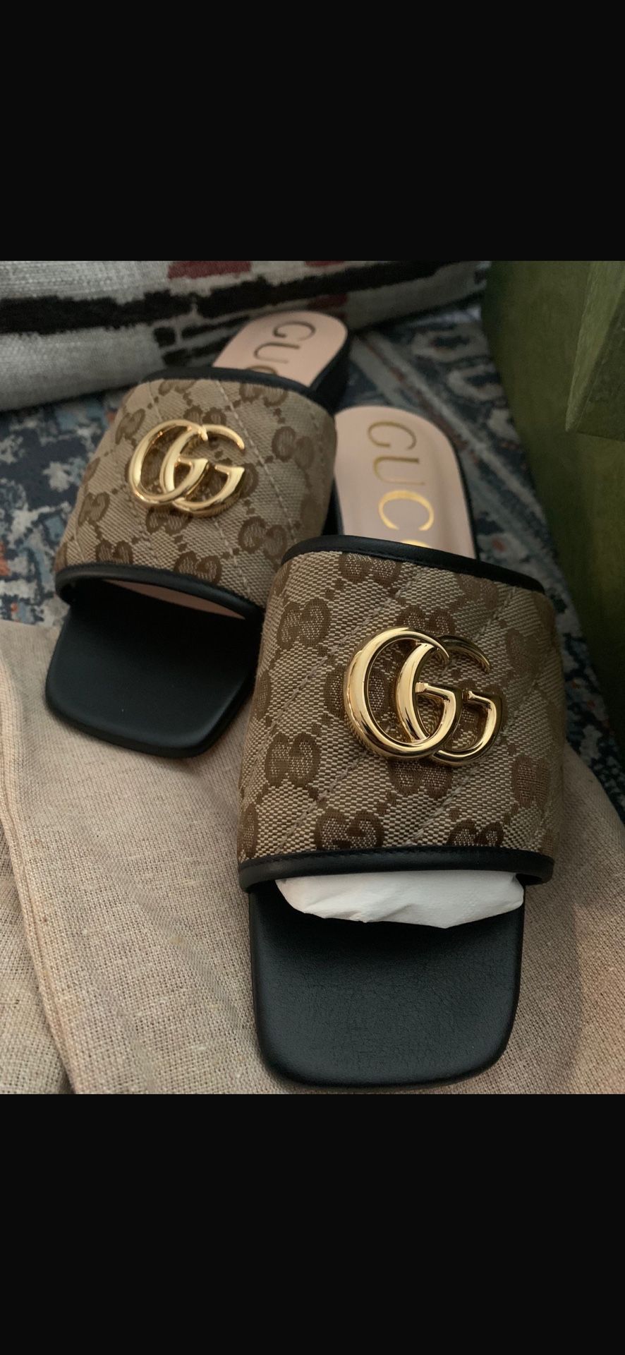 Gucci Women's GG Matelasse Canvas slide sandal Brand new In Box