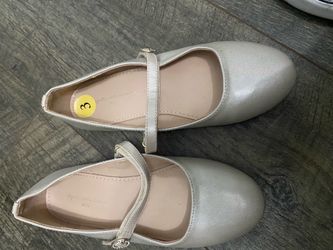 Girls dress shoes size 3
