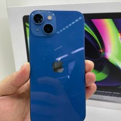 iPhone 13 128GB Unlocked 