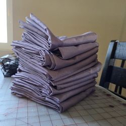 97 Polyester 17"x17" Napkins Violet Amethyst - Durable & Wrinkle Resistant Dinner Napkins