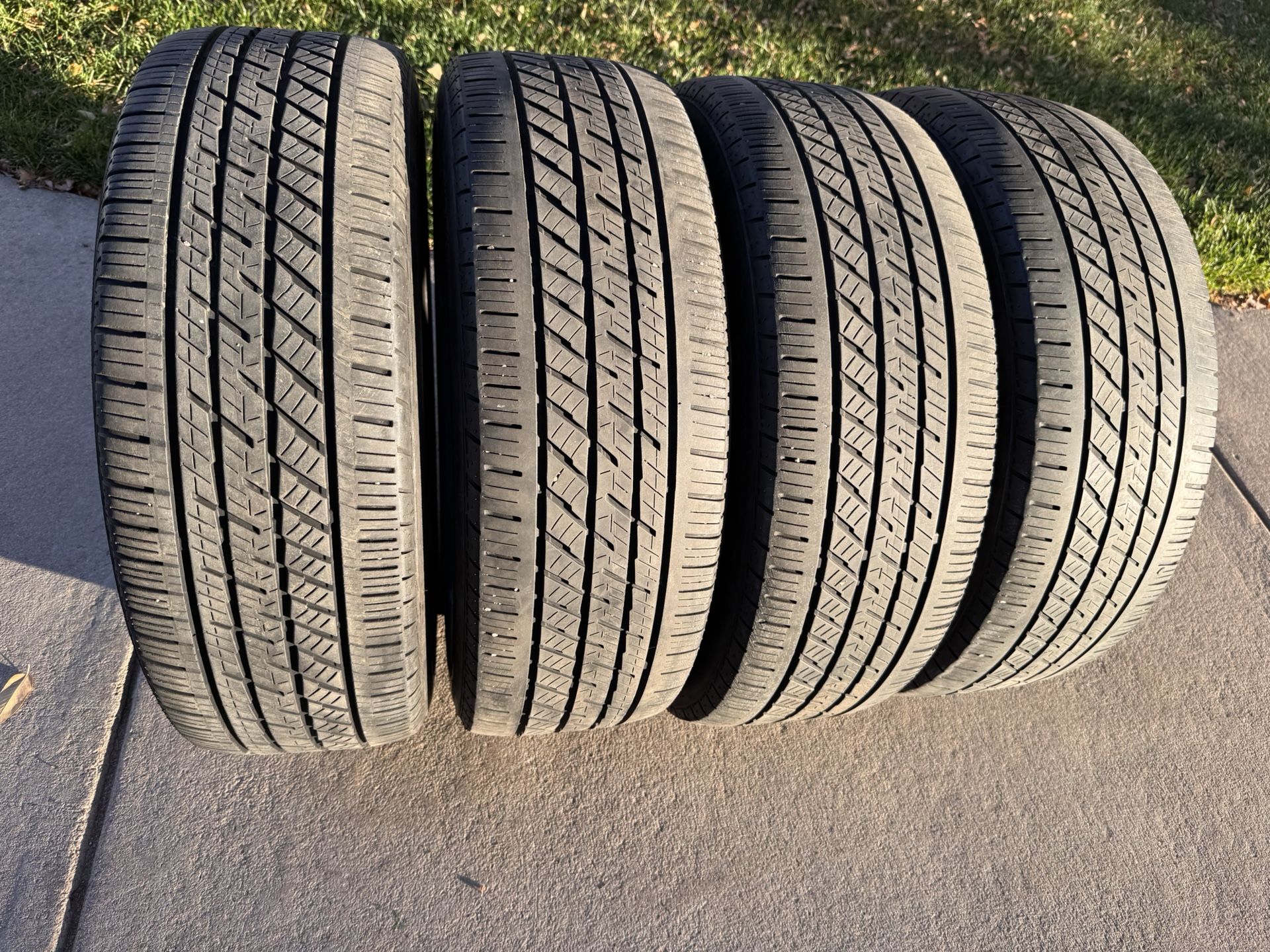 225 60 18 Bridgestone DriveGuard Runflat tires 