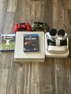 PS4 and VR