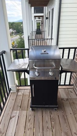 Charbroil performance grill