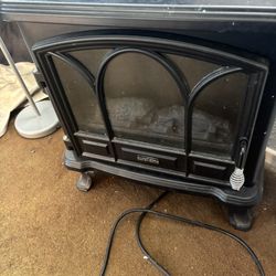 Small Cozy Fire Place Heater!!